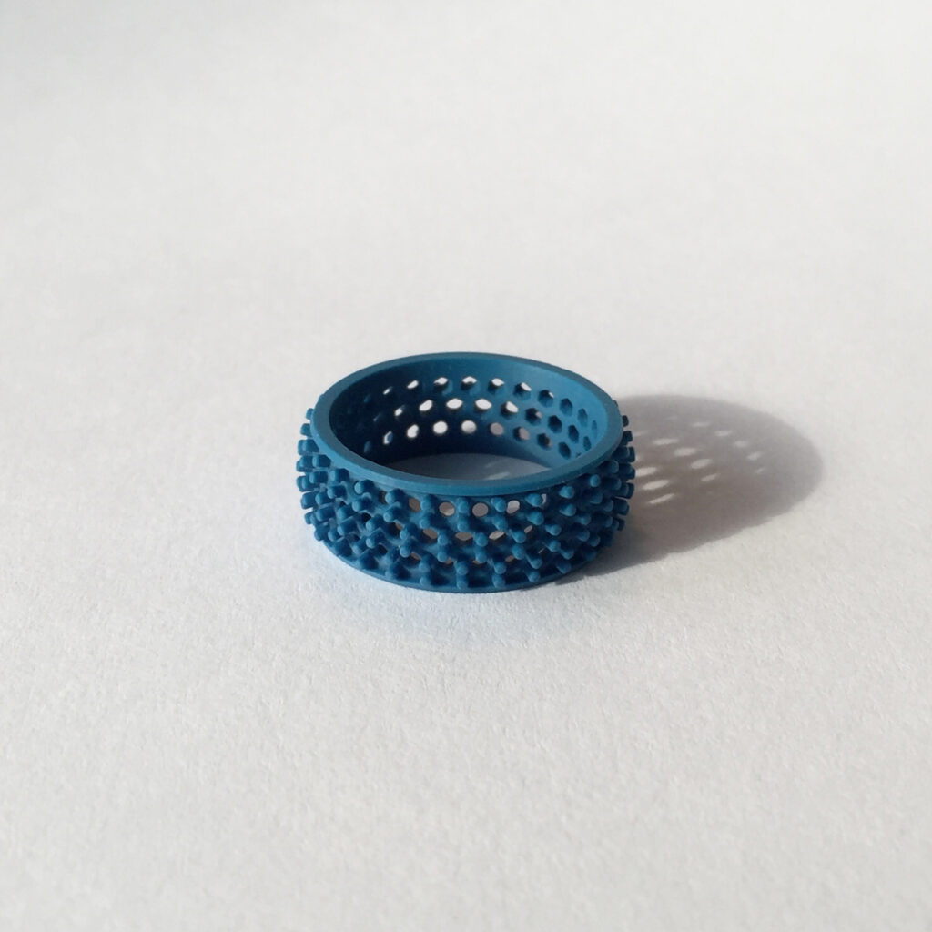 design-print-plastic-3d-ring-cushion-body-stones